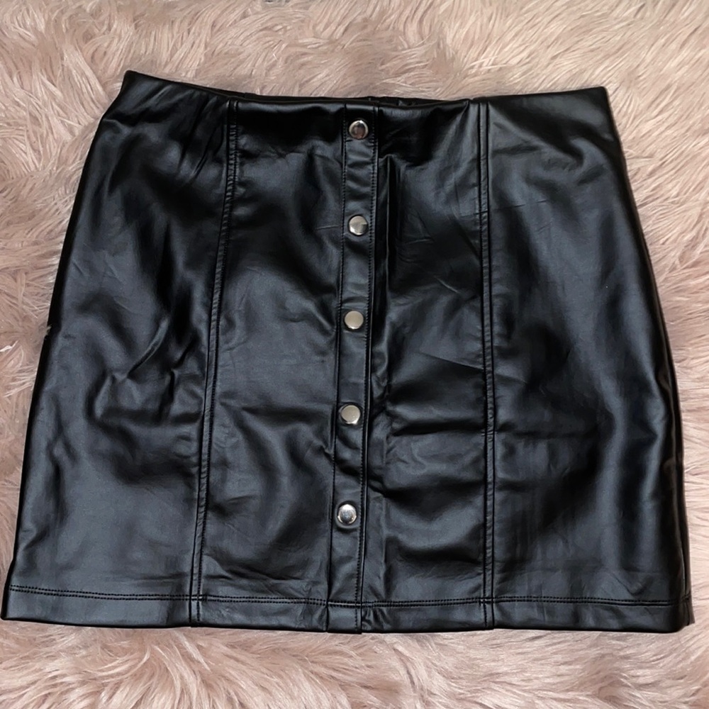 Leather skirt
